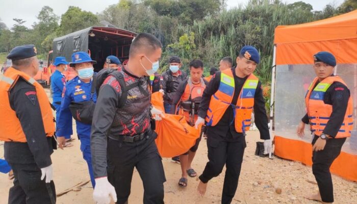 Tragedi Sungai Segati: 14 Nyawa Melayang dalam Kecelakaan Maut Truk