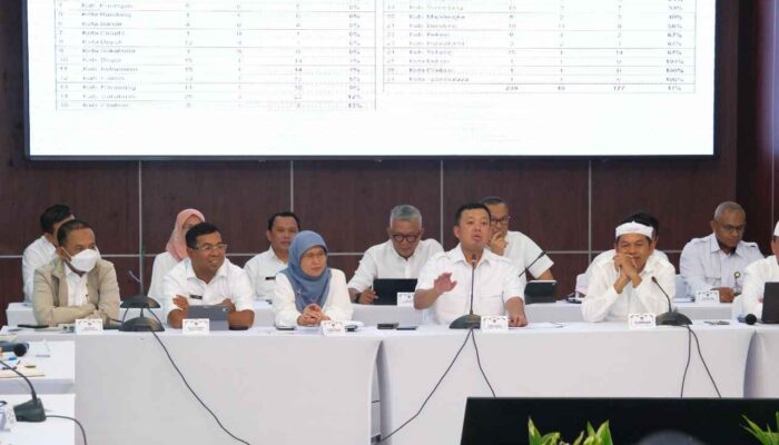 Evaluasi Tata Ruang di Jawa Barat, Menteri Nusron Akan Terbitkan Sertipikat HPL di Sempadan Sungai