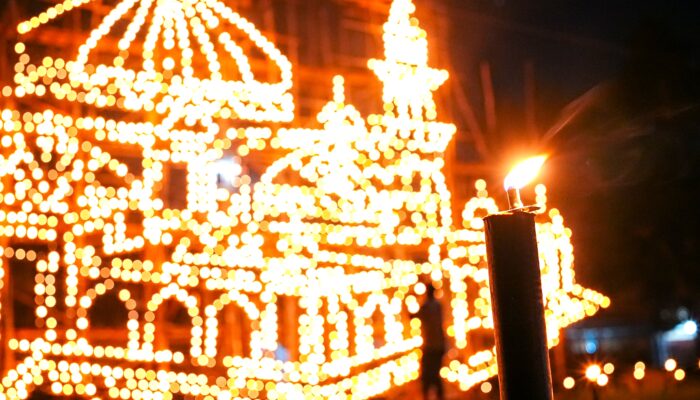 Lampu Colok Siak, Tradisi Unik Dipasang Malam 27 Ramadan