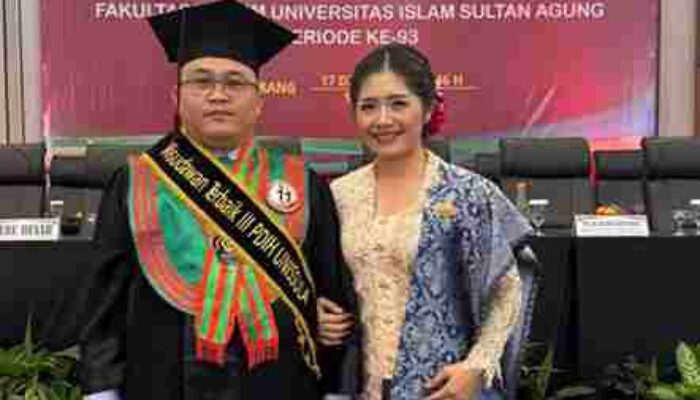 Predikat Summa Cumlaude, Ketua PN Pelalawan Dr Andry Simbolon Raih Gelar Doktor di Unissula Semarang