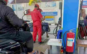 Tengkulak Pertalite Merajalela di SPBU Sidorejo Bojonegoro, Warga: Sudah Kayak Mafia BBM