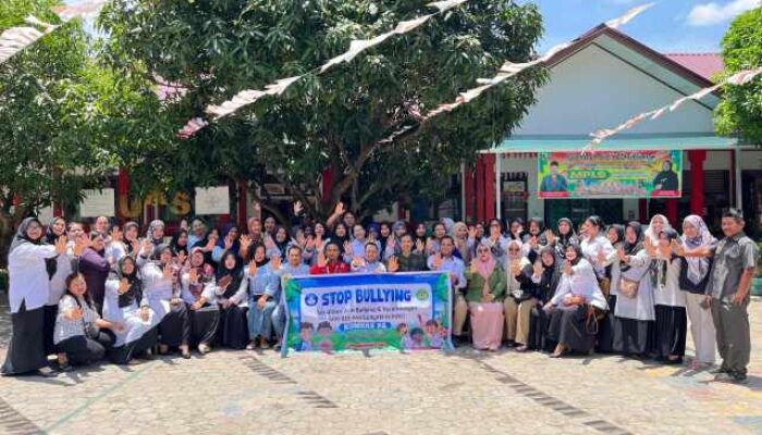 Bersama Orangtua dan Guru, Komnas PA Sosialisasikan Anti Bullying di SDN 010 Pangkalan Kerinci