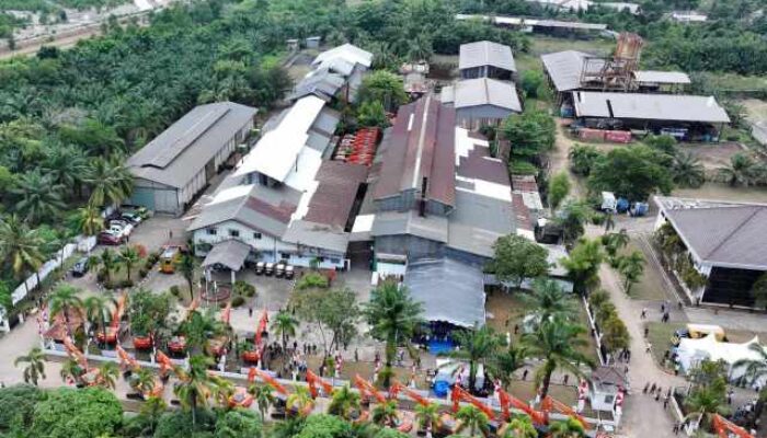 Menteri Nusron Dampingi Presiden Prabowo Saksikan Penyerahan Barang Rampasan Negara kepada PT Timah Tbk