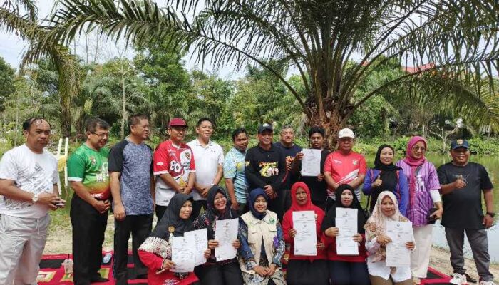 Pemkab Pelalawan Dukung Penguatan Produk Halal, 7 UMKM Terima Sertifikat Halal BPJPH RI