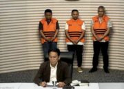 Pakai Rompi Oranye, Gubernur Riau Abdul Wahid Jadi Tersangka Korupsi Pemerasan di Pemprov Riau