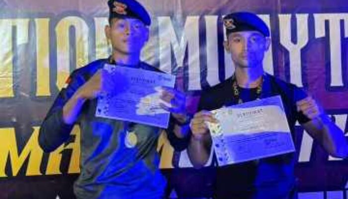 Tampil Perkasa, Dua Ksatria Batalyon C Pelopor Brimob Riau Sabet Juara di Dumai Muaythai Open 2026