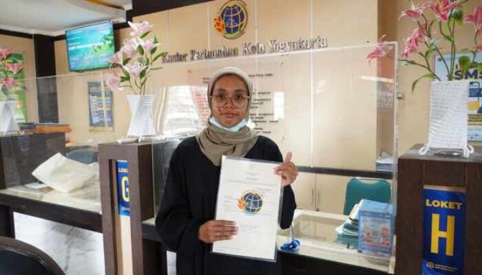 Cerita Kemudahan dalam Urusan Pertanahan dari Warga Yogyakarta Pengguna Setia Aplikasi Sentuh Tanahku