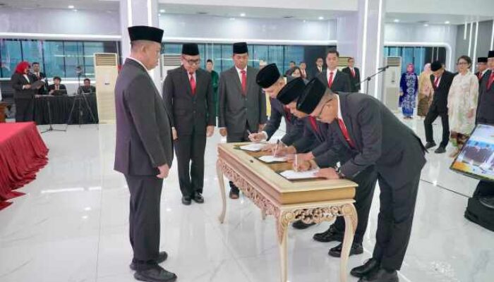 Lantik Pejabat Struktural Kementerian ATR/BPN, Menteri Nusron: Permudah Urusan Masyarakat dalam Pelayanan Pertanahan