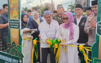 Bupati Maya Hasmita Resmi Buka Ramadhan Fest di Pelataran Masjid Agung Rantauprapat