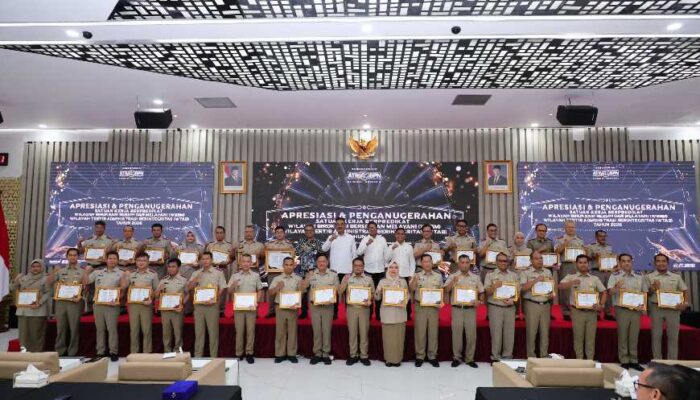 Buktikan Komitmen dalam Memperbaiki Layanan, Satker Kementerian ATR/BPN Meraih 1 Predikat WBBM dan 31 Predikat WTAB