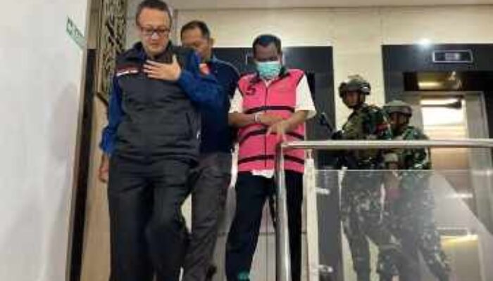 Kejati Kaltim Tahan Mantan Kadistamben Kukar Terkait Dugaan Korupsi Lahan Transmigrasi Rp500 Miliar