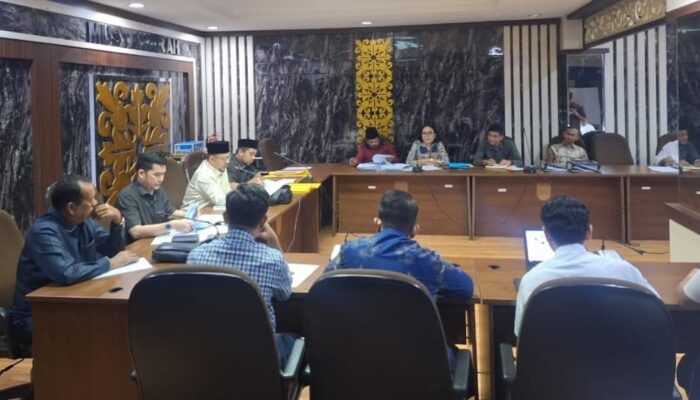 Rapat Panas Soal Lahan Tol, Dua Pejabat BPN Pekanbaru Pilih Menghindar dari Media