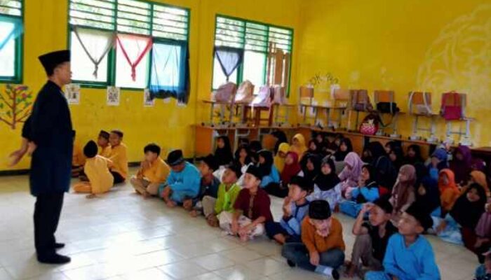 Sucikan Hati dan Gemar Berbagi: Semarak Ramadan di Pesantren Kilat SDN 83 Kaur