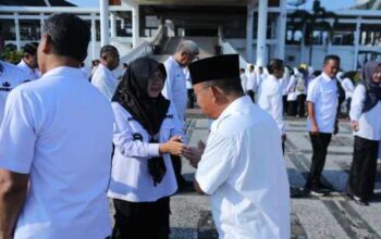 Hari Pertama Kerja Pasca Lebaran, Bupati Siak Ajak ASN Tetap Solid Hadapi Tekanan Keuangan
