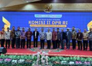 Hadiri Kunker Komisi II DPR RI, Bupati Pelalawan Tekankan Penguatan Peran BUMD untuk PAD