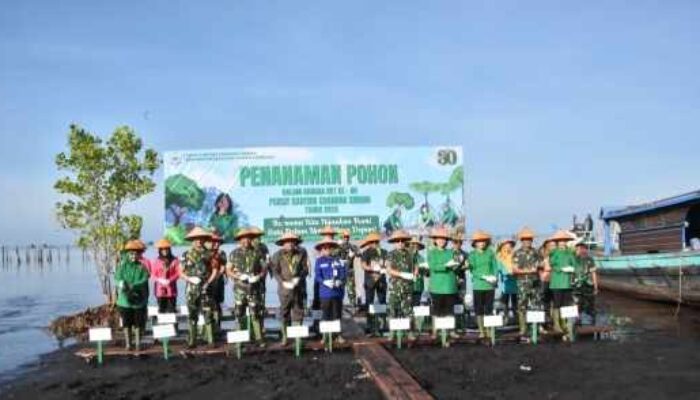 Peringatan HUT Persit KCK ke-80, Danrem 031/WB Dampingi Pangdam XIX/ TT Laksanakan Penanaman Mangrove di Bengkalis