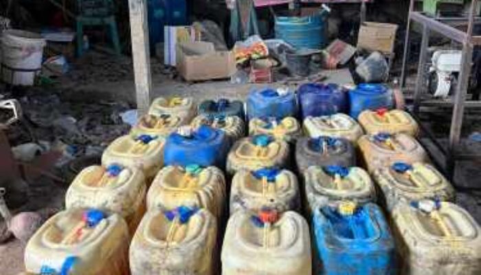 Modus Tangki Modifikasi: Polda Riau Ungkap Penimbunan Solar Skala Besar untuk Tambang Ilegal