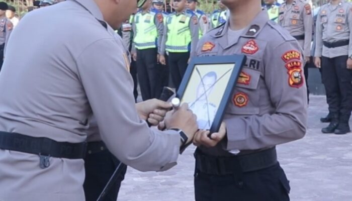 Komitmen Jaga Marwah Institusi, Polres Dumai Pecat Dua Personel Terlibat Narkoba dan Desersi