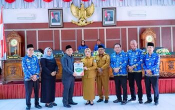 DPRD Labuhanbatu Serahkan Rekomendasi LKPJ 2025, Bupati Maya Hasmita Tegaskan Siap Tindak Lanjuti Demi Kemajuan Daerah
