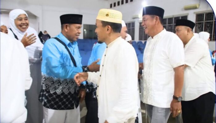 217 Jemaah Haji Labuhanbatu Tiba di Tanah Air, Disambut Haru Keluarga dan Pemkab