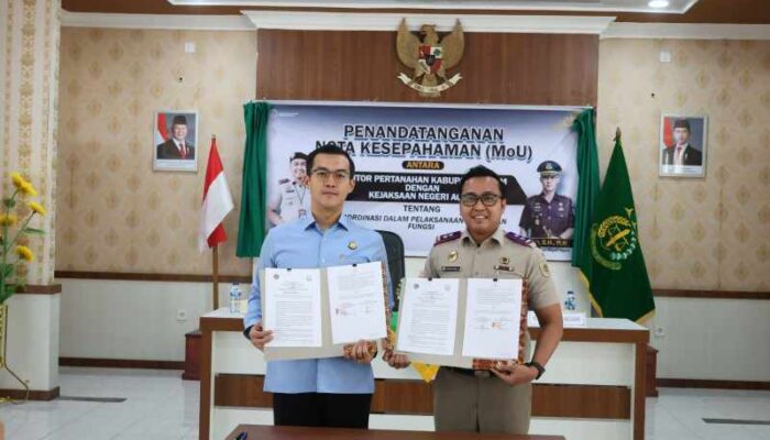 Perkuat Sinergi, Kantor Pertanahan Kabupaten Agam dan Kejaksaan Negeri Agam Tandatangani Nota Kesepahaman