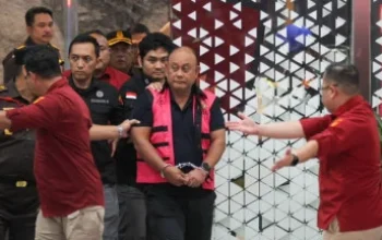 Dugaan Korupsi Program Makan Bergizi Gratis, Kejagung Tahan Mantan Kepala BGN Dadan Hindayana dkk