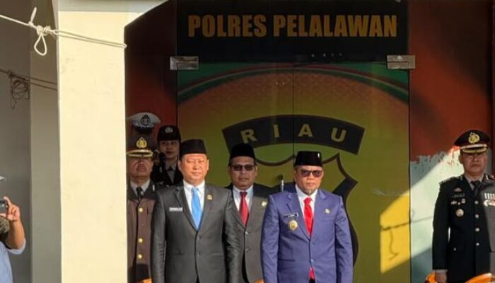 Hadiri Hari Bhayangkara ke-80, Bupati Zukri Perkuat Sinergi Pemkab Pelalawan dan Polri