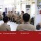 Kantah Agam Perkuat Kesiapan Petugas Loket melalui Briefing Pelayanan