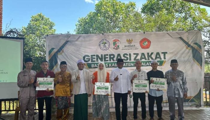 Dari Pelalawan ke Kairo: 8 Mahasiswa Terima Bantuan Pendidikan Baznas, 31 Generasi Muda Dapat Beasiswa