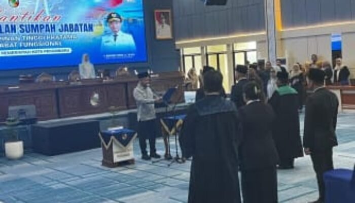 Walikota Pekanbaru Agung Nugroho Lantik 17 Pejabat Eselon II dan Fungsional, Ini Daftar Lengkapnya