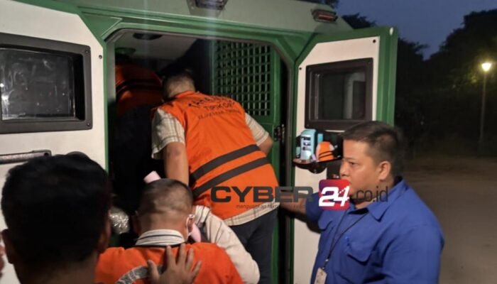 Kejati Riau Tahan 8 Tersangka Korupsi Dana PI PT SPRH Rp64,2 Miliar