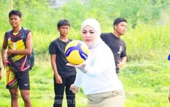 Meriahkan HUT Labuhanbatu ke-81, Bupati Maya Hasmita Buka Turnamen Bola Voli Piala Bupati 2026