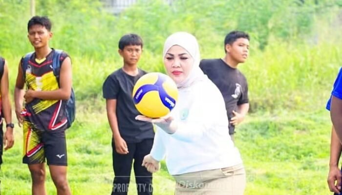 Meriahkan HUT Labuhanbatu ke-81, Bupati Maya Hasmita Buka Turnamen Bola Voli Piala Bupati 2026