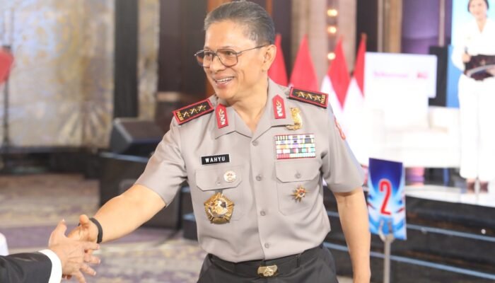 Polri Bersama Masyarakat, Wakapolri Tegaskan Komitmen Berantas Premanisme dan Jaga Dunia Usaha