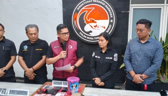 Operasi Gabungan Polda NTB Gerebek Dugaan Sarang Narkoba di Mataram, Sabu 51,58 Gram Disita