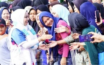 Ribuan Warga Panai Tengah Meriahkan HUT ke-81 Pemkab Labuhanbatu, Bupati Salurkan Bansos dan Layanan Kesehatan Gratis
