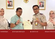 Perkuat Kepastian Hukum Aset Pendidikan, Kepala Kantor Pertanahan Kabupaten Agam Serahkan Sertipikat Tanah SMA Negeri Agam Cendekia