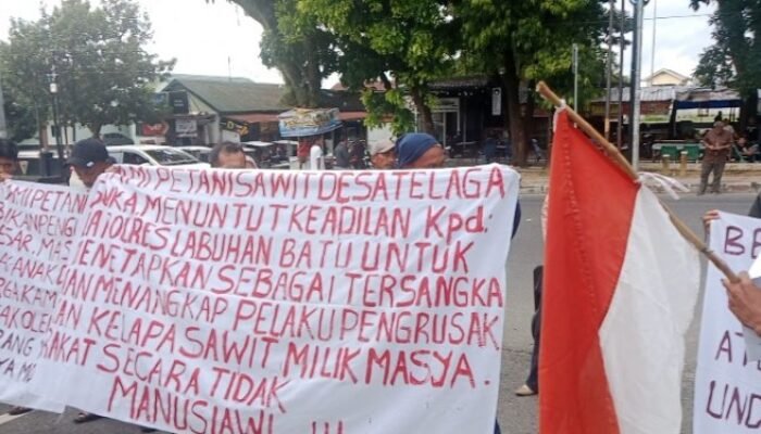 Kasus Dugaan Pengrusakan Sawit Belum Tuntas. 100 Petani Telaga Suka Datangi Polres Labuhanbatu