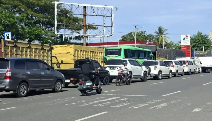 Atasi Antrean BBM di Riau, Pemprov Minta Tambahan Kuota BPH Migas