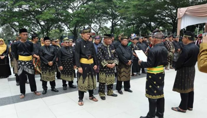 Pengukuhan DPH LAMR Tualang 2026–2031: Menjaga Marwah Adat, Memperkuat Persatuan